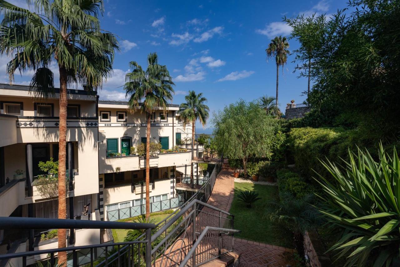 Beautiful Apartment In The Centre Of Taormina Eksteriør bilde