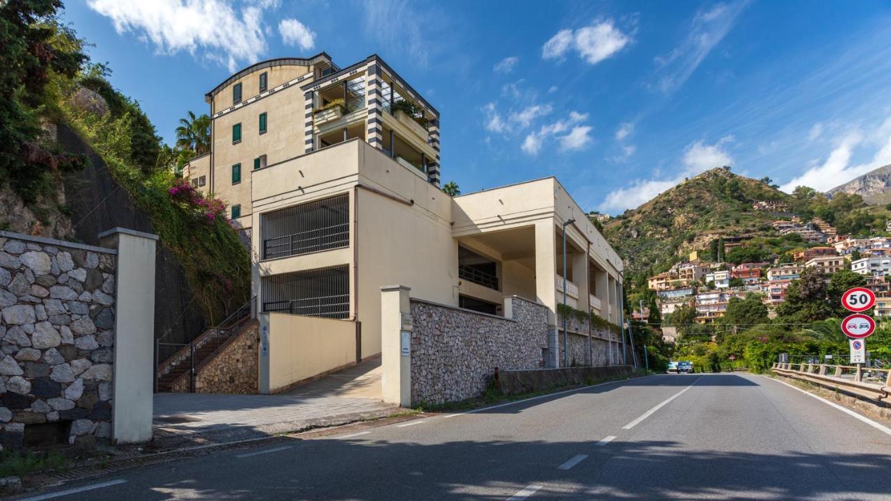 Beautiful Apartment In The Centre Of Taormina Eksteriør bilde